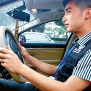 7080代駕加盟與機(jī)動(dòng)車(chē)修理維護(hù) 雙軌并行，共筑出行安全網(wǎng)